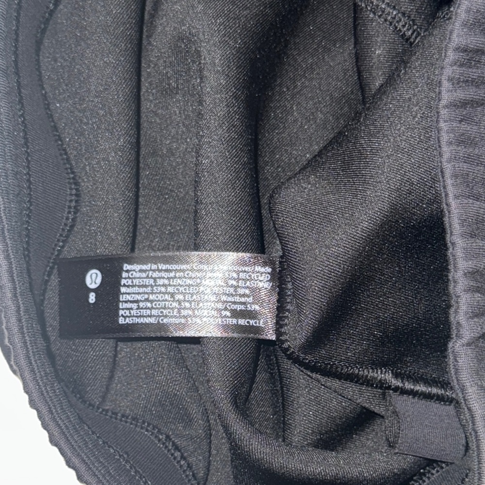 Lululemon Softstreme Gathered T-Shirt 8/Black - Picture 6 of 6